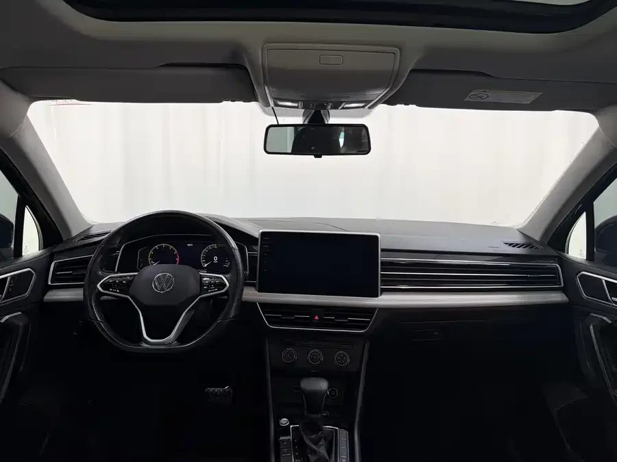 Volkswagen Tiguan L Tiguan L 2023 280TSI Automatic 2WD Trendy Limited Edition 2023 — миниатюра 2