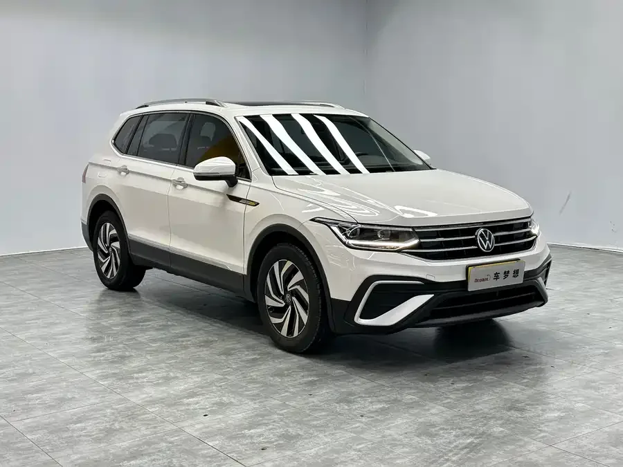Volkswagen Tiguan L Tiguan L 2022 330TSI Automatic 2WD Smart Edition 2022 — миниатюра 3