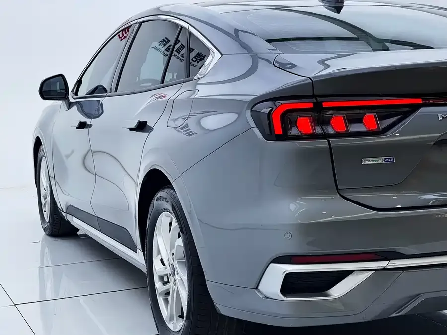 Ford Mondeo 2022 Mondeo EcoBoost 245 Fashion Edition 2023 — миниатюра 4