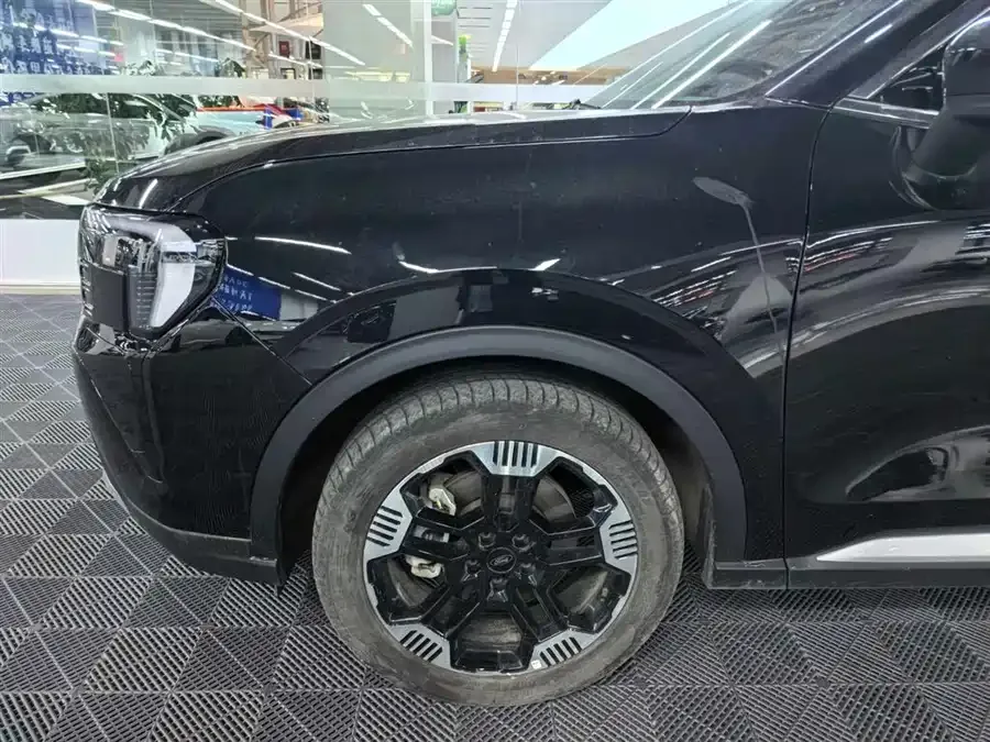 Ford Lingrui 2025 EcoBoost 170 Platinum Edition 2025 — миниатюра 2