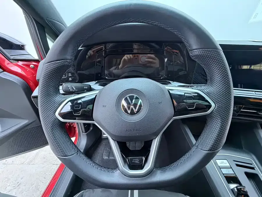 Volkswagen golf Golf 2021 280TSI DSG R-Line 2022 — миниатюра 4