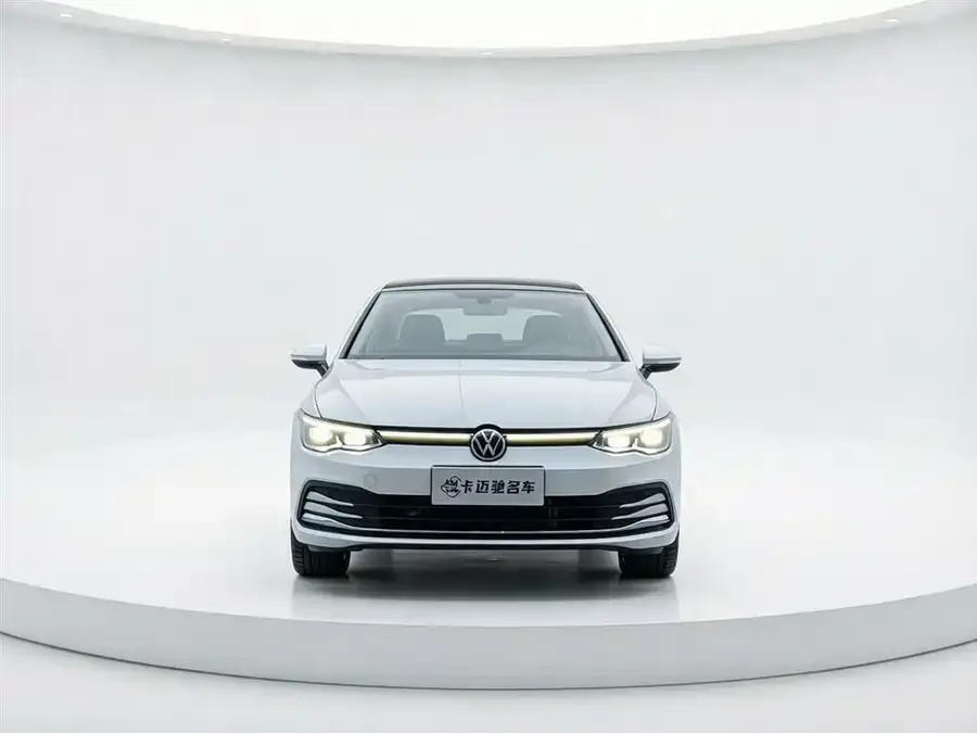 Volkswagen golf Golf 2024 280TSI DSG Pro Master Edition 2024 — миниатюра 2