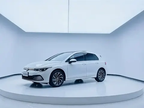 Volkswagen golf 2024 купить в Москве