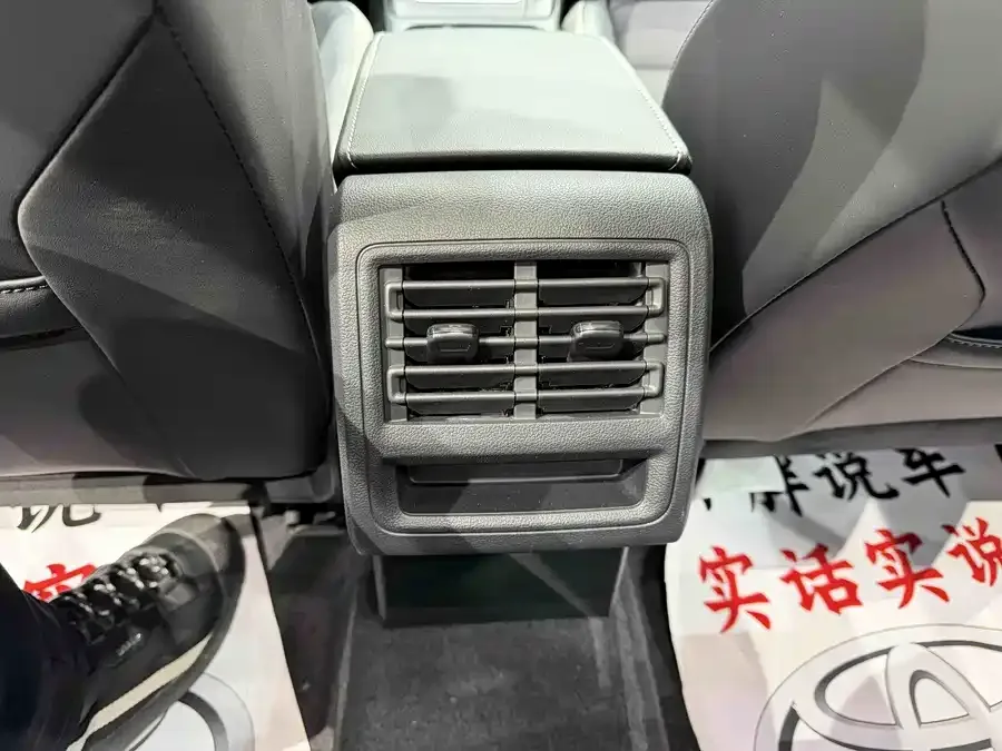 Volkswagen golf Golf 2023 facelift 280TSI DSG Pro 2024 — миниатюра 4