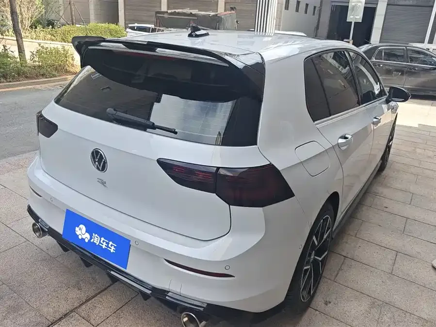 Volkswagen golf Golf 2023 280TSI DSG R-Line 20th Anniversary Edition 2024 — миниатюра 3