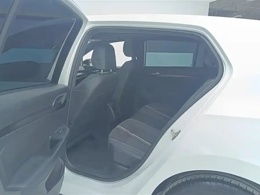 Volkswagen golf Golf 2023 facelift 280TSI DSG R-Line Lite 2024 — миниатюра 5