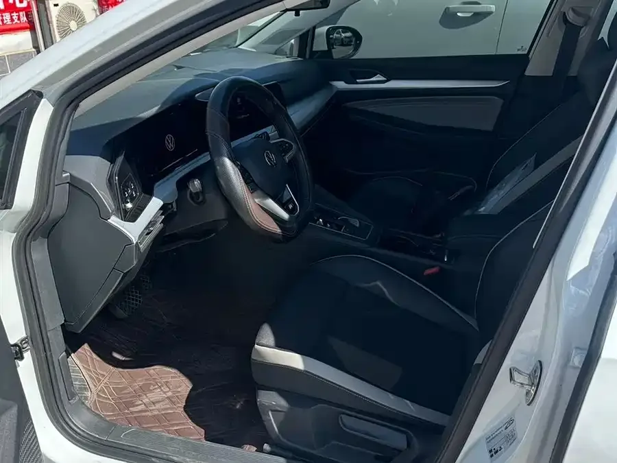 Volkswagen golf Golf 2023 facelift 280TSI DSG Pro 2023 — миниатюра 3