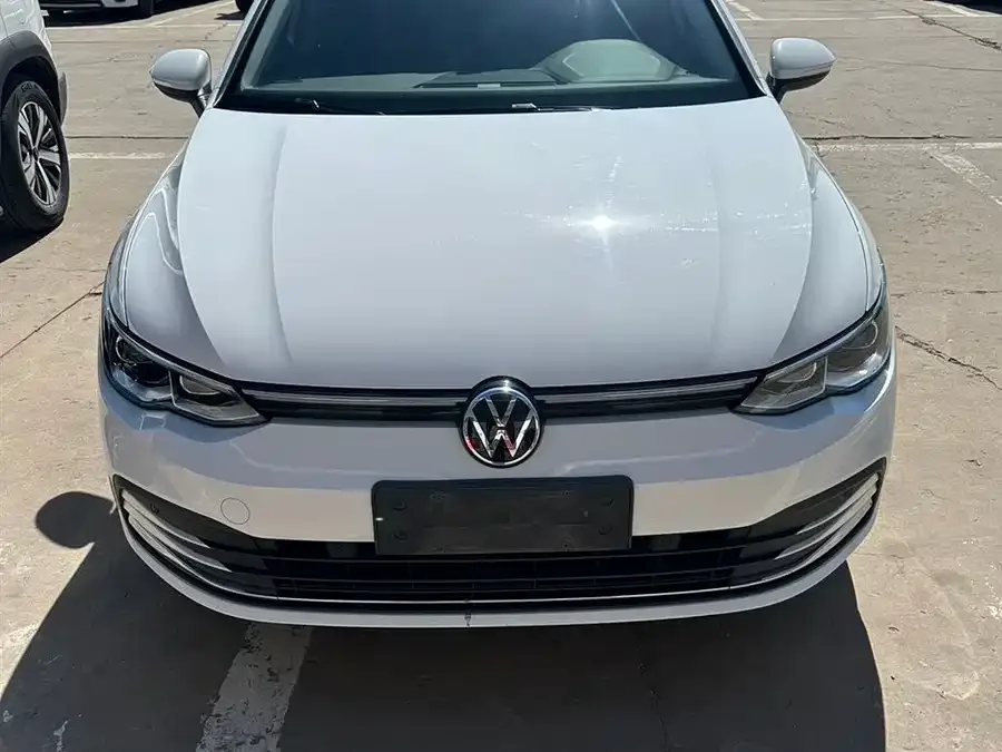 Volkswagen golf Golf 2023 facelift 280TSI DSG Pro 2023 — фото 1, купить с доставкой в Москву
