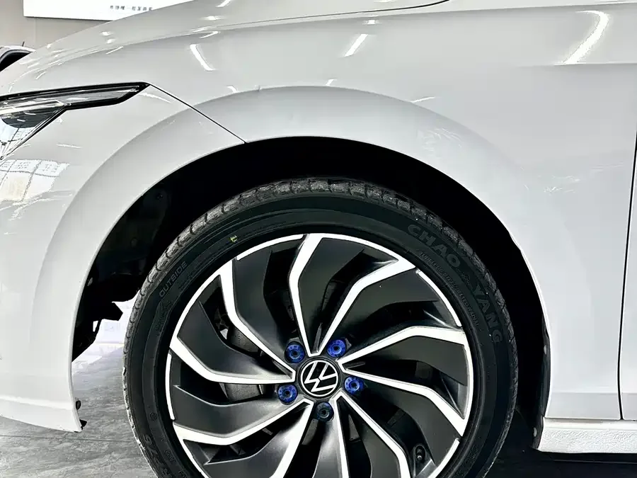 Volkswagen golf Golf 2021 280TSI DSG Pro First Edition 2022 — миниатюра 3