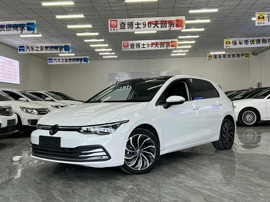 Volkswagen golf Golf 2021 280TSI DSG Pro First Edition 2022 — фото 1, купить с доставкой в Москву