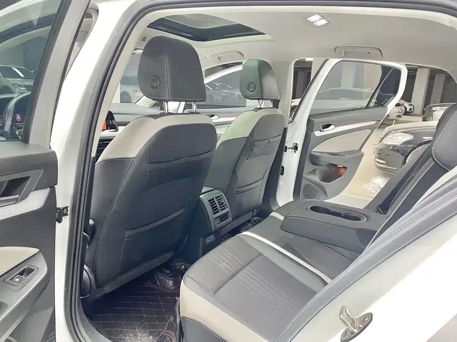 Volkswagen golf Golf 2021 280TSI DSG Pro 2022 — миниатюра 5