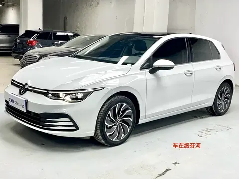 Volkswagen golf 2022 купить в Москве