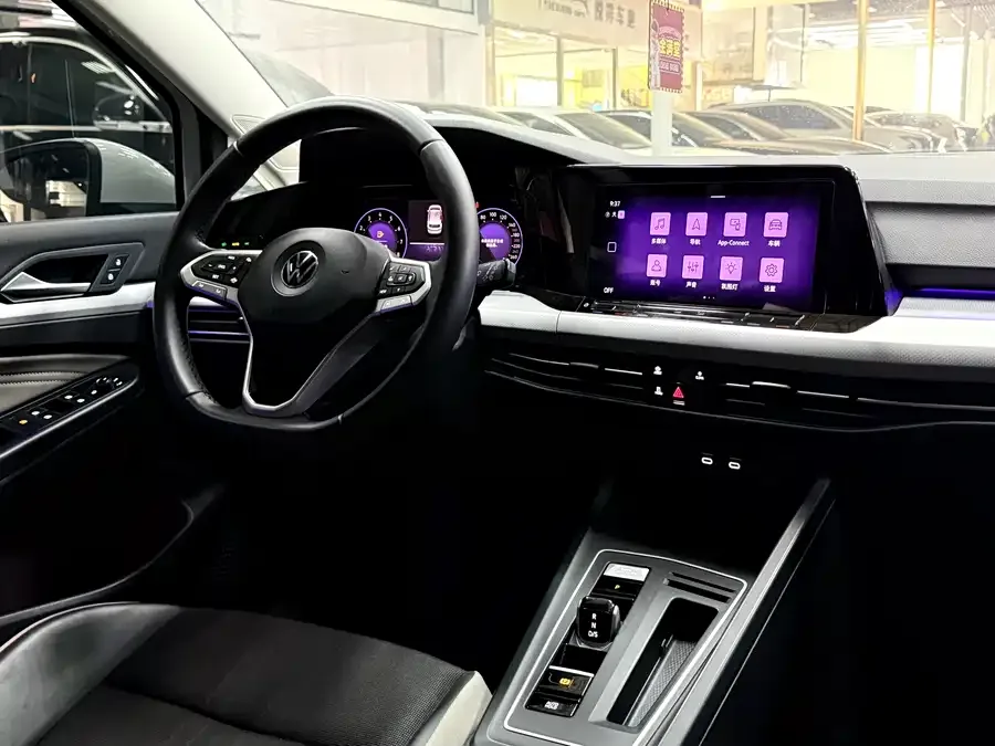 Volkswagen golf Golf 2023 280TSI DSG Pro 20th Anniversary Edition 2024 — миниатюра 4