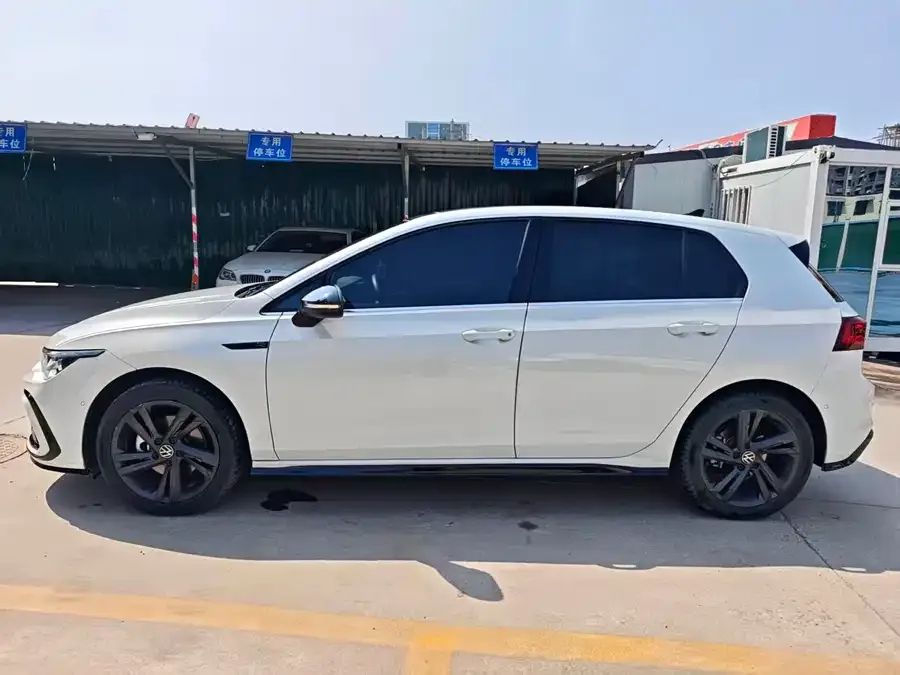 Volkswagen golf Golf 2021 280TSI DSG R-Line 2022 — миниатюра 2