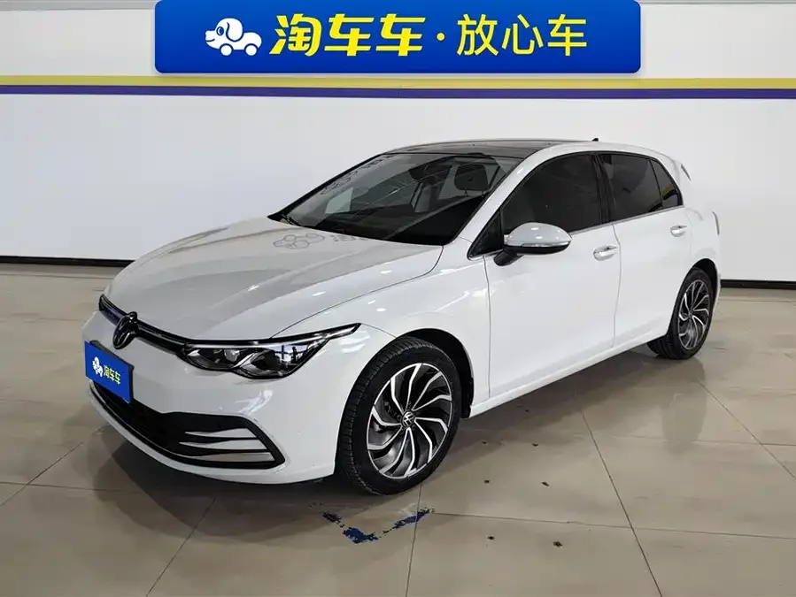 Volkswagen golf Golf 2023 facelift 280TSI DSG Pro 2023 — фото 1, купить с доставкой в Москву
