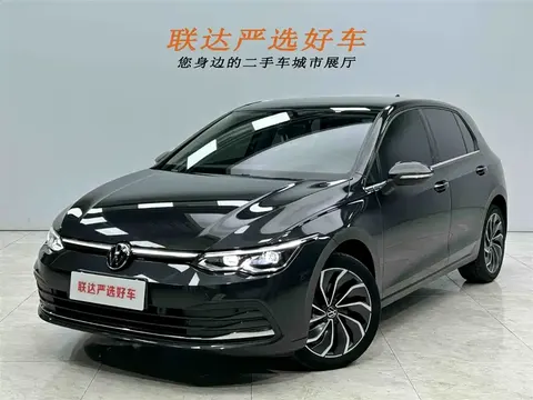 Volkswagen golf 2022 купить в Москве