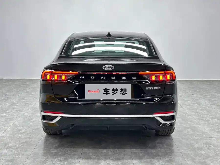 Ford Mondeo 2023 Mondeo EcoBoost 180 Luxury 2023 — миниатюра 2