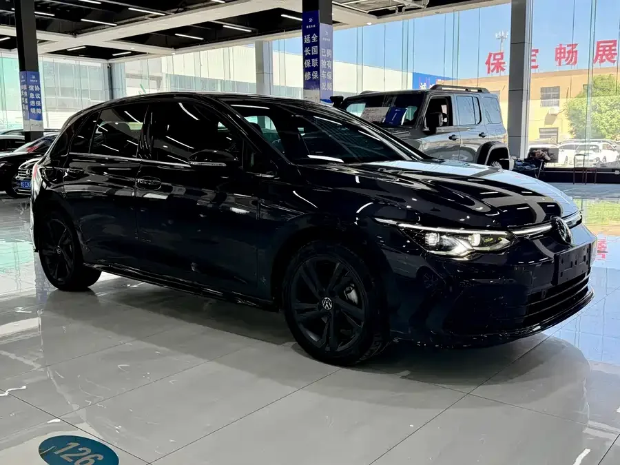 Volkswagen golf Golf 2023 280TSI DSG R-Line 2022 — миниатюра 3