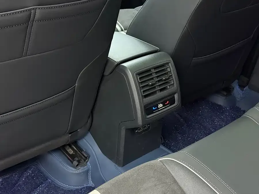 Volkswagen golf Golf 2023 facelift 280TSI DSG R-Line 2023 — миниатюра 5