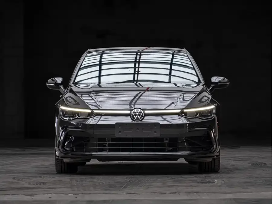 Volkswagen golf Golf 2023 280TSI DSG R-Line Lite 2023 — миниатюра 3