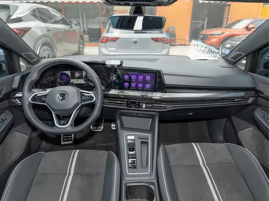 Volkswagen golf Golf 2023 280TSI DSG R-Line Lite 2023 — миниатюра 5