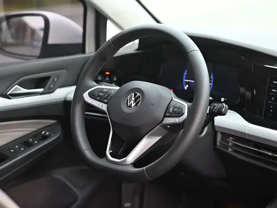 Volkswagen golf Golf 2023 facelift 280TSI DSG Pro 2024 — миниатюра 4