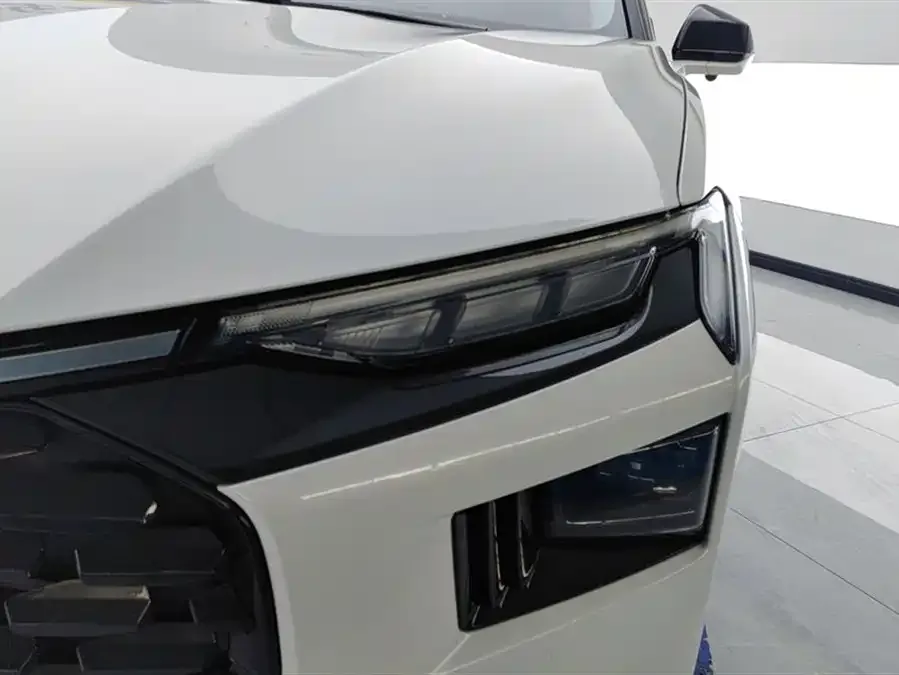 Ford Mondeo 2023 Mondeo EcoBoost 245 Luxury 2024 — миниатюра 2