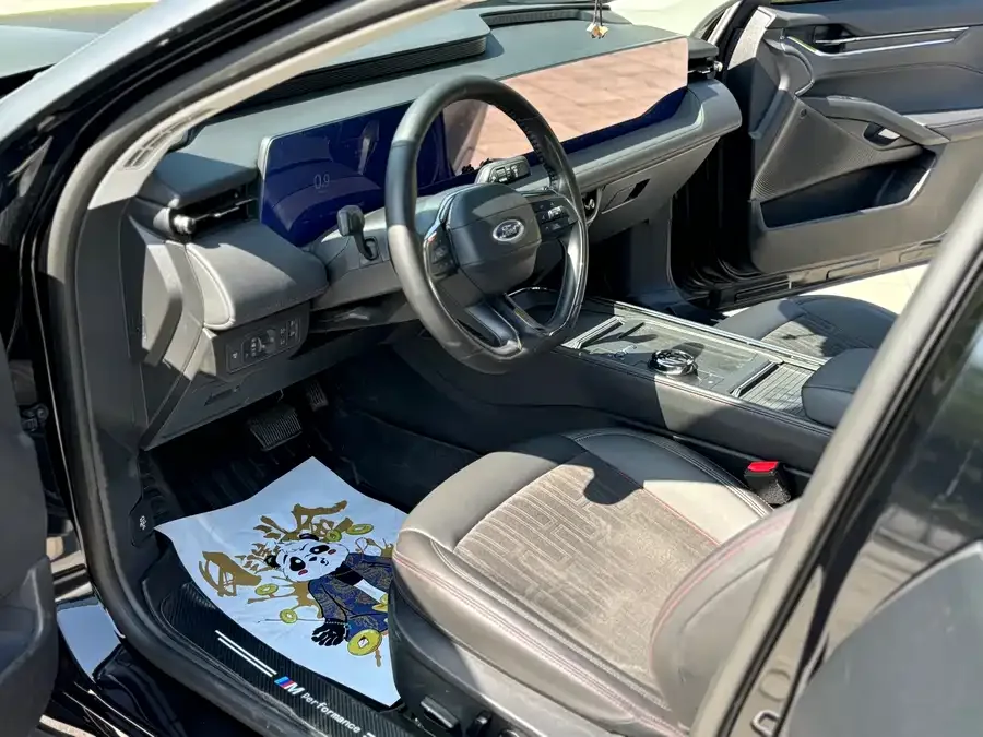 Ford Mondeo 2023 Mondeo EcoBoost 245 Luxury 2023 — миниатюра 5