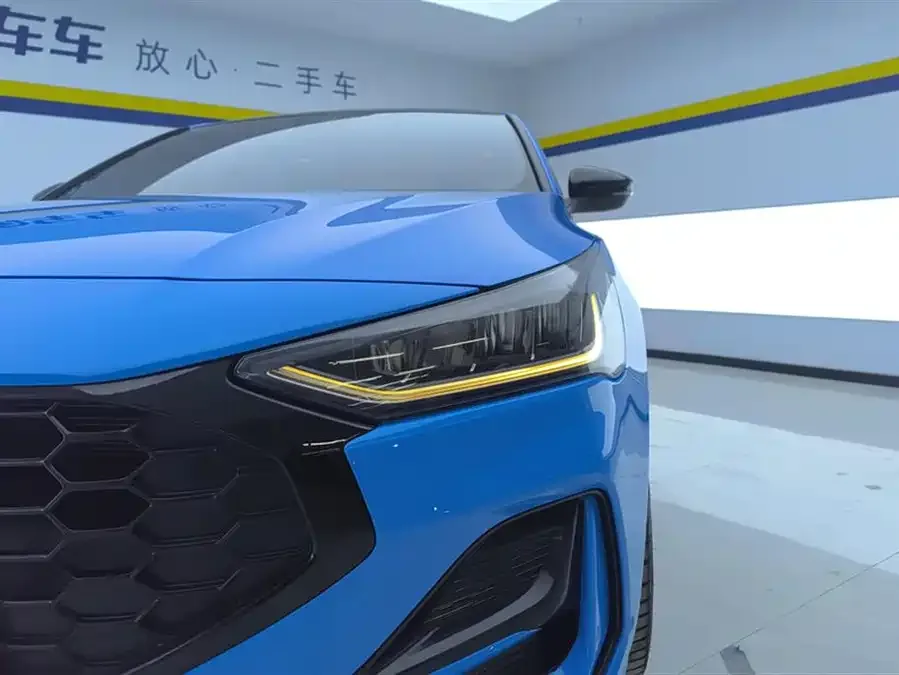 Ford Focus Focus 2022 sedan EcoBoost 180 automatic ST Line 2023 — миниатюра 2