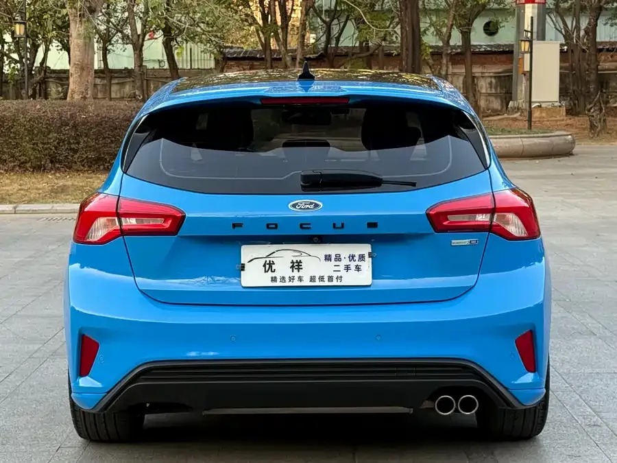 Ford Focus Focus 2022 Hatchback EcoBoost 180 Automatic S Edition 2022 — миниатюра 4