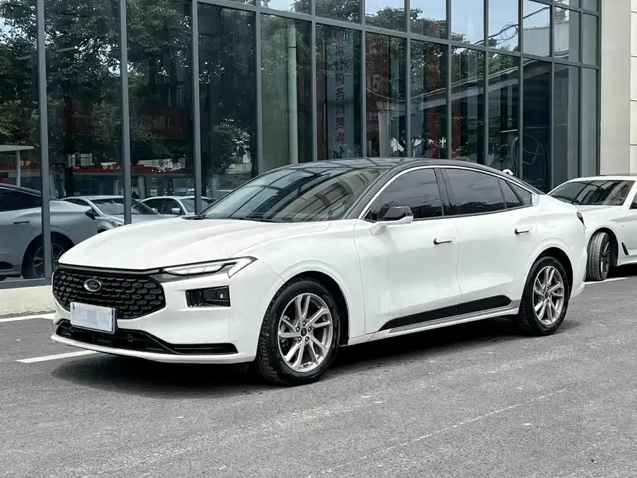 Ford Mondeo 2022 Mondeo EcoBoost 245 Luxury 2023 — фото 1, купить с доставкой в Москву