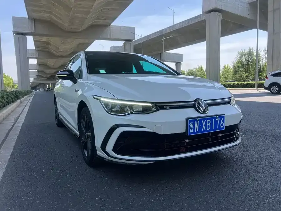 Volkswagen golf Golf 2023 280TSI DSG R-Line 2022 — миниатюра 3