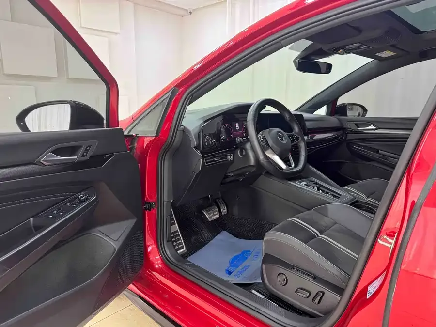 Volkswagen golf Golf 2023 280TSI DSG R-Line 2022 — миниатюра 4