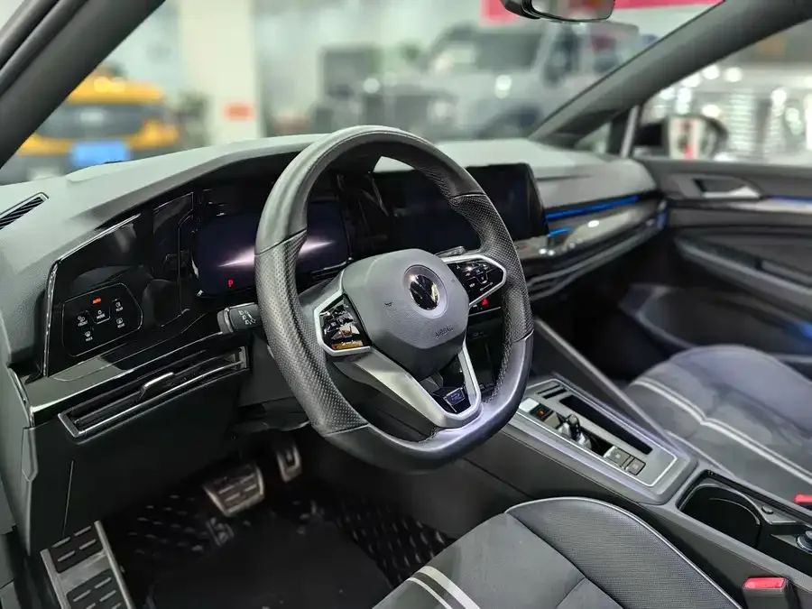 Volkswagen golf Golf 2021 280TSI DSG R-Line 2022 — миниатюра 5