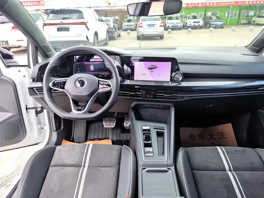 Volkswagen golf Golf 2023 facelift 280TSI DSG R-Line Lite 2023 — миниатюра 2