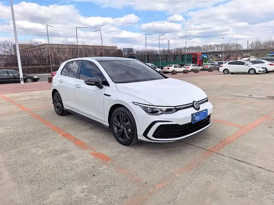 Volkswagen golf Golf 2023 facelift 280TSI DSG R-Line Lite 2023 — миниатюра 3