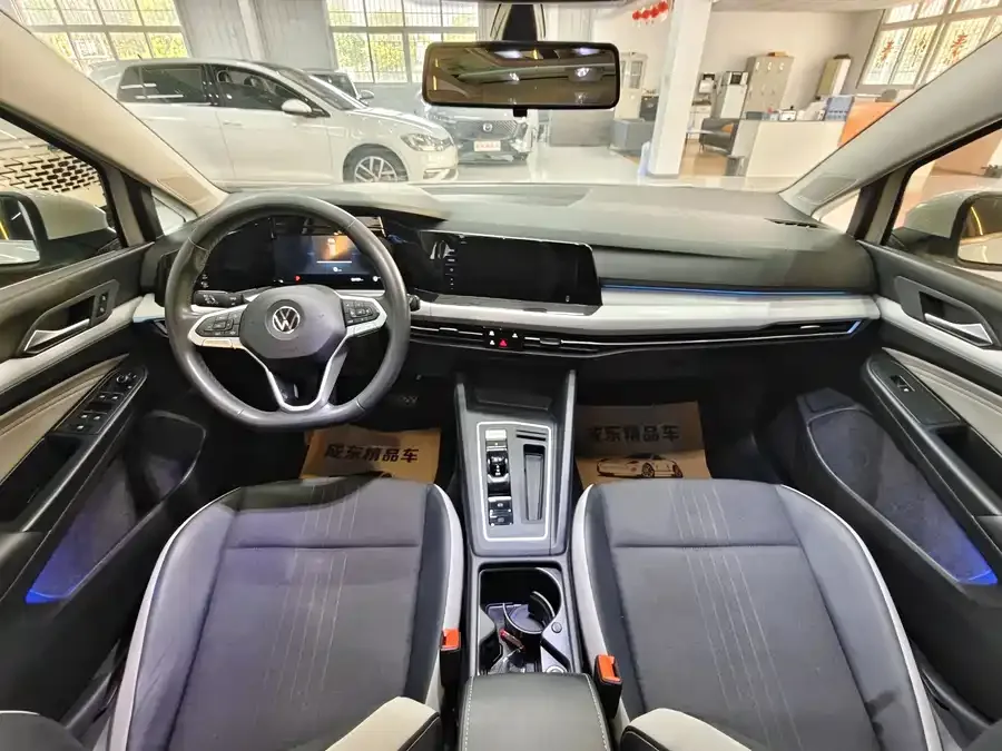Volkswagen golf Golf 2023 280TSI DSG Pro 2023 — миниатюра 3