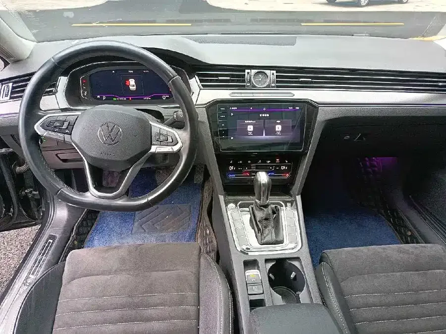 Volkswagen Magotan Magotan 2020 330TSI DSG Luxury Edition 2022 — миниатюра 5