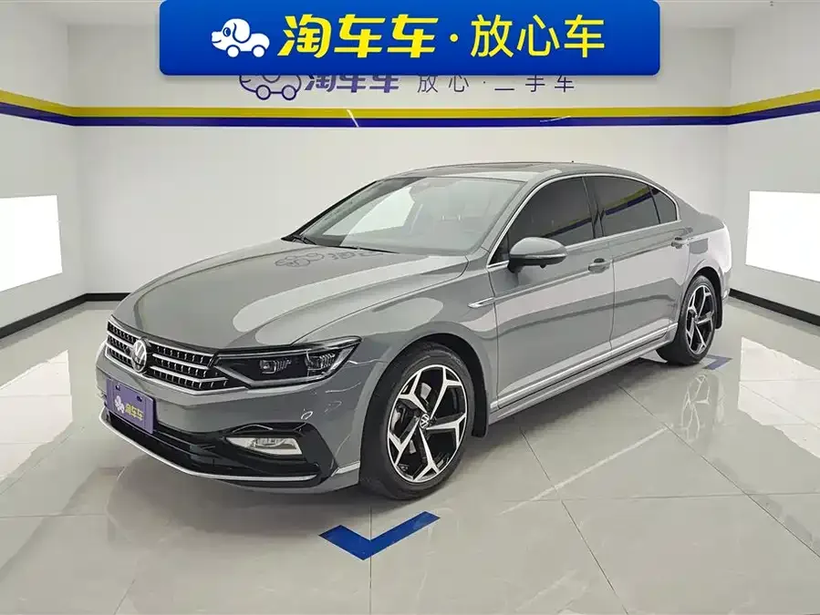 Volkswagen Magotan Magotan 2023 2 million commemorative edition 330TSI DSG luxury model 2024 — фото 1, купить с доставкой в Москву