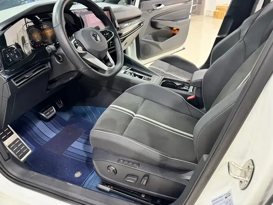 Volkswagen golf Golf 2021 280TSI DSG R-Line 2022 — миниатюра 4