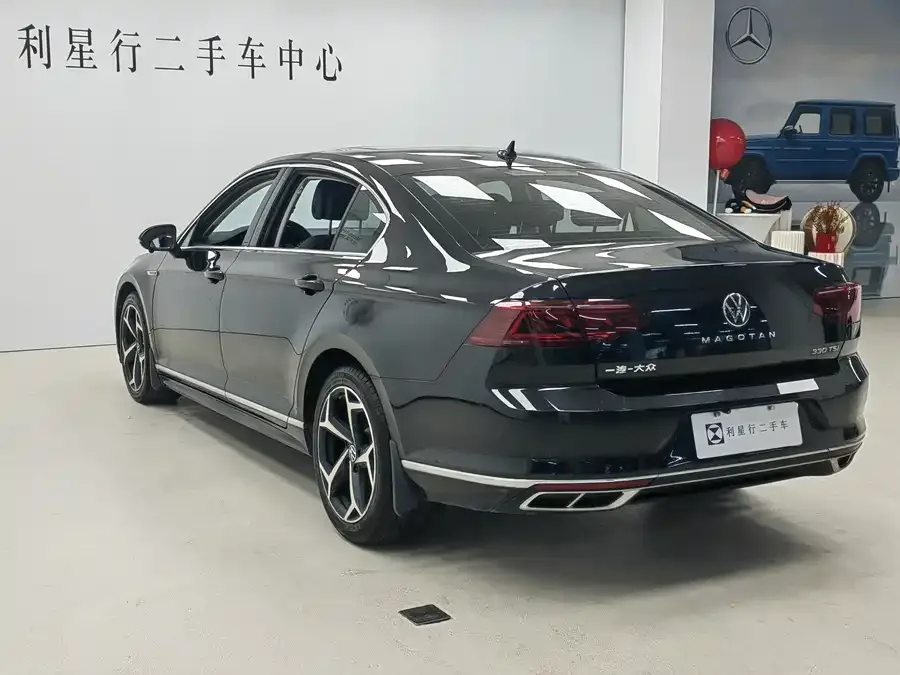 Volkswagen Magotan Magotan 2023 2 million commemorative edition 330TSI DSG luxury model 2023 — миниатюра 4