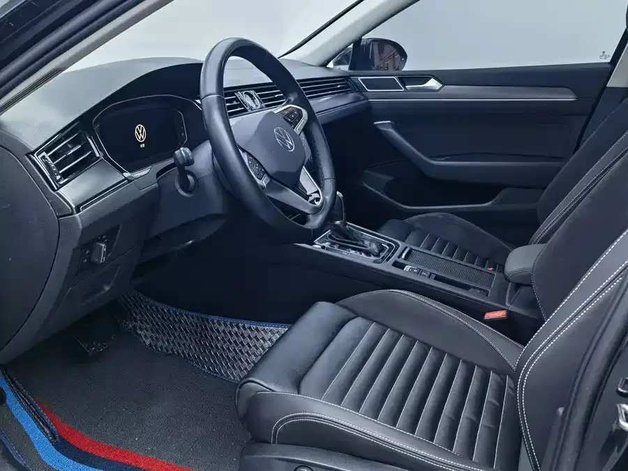 Volkswagen Magotan Magotan 2021 330TSI DSG 30th Anniversary Edition 2022 — миниатюра 4