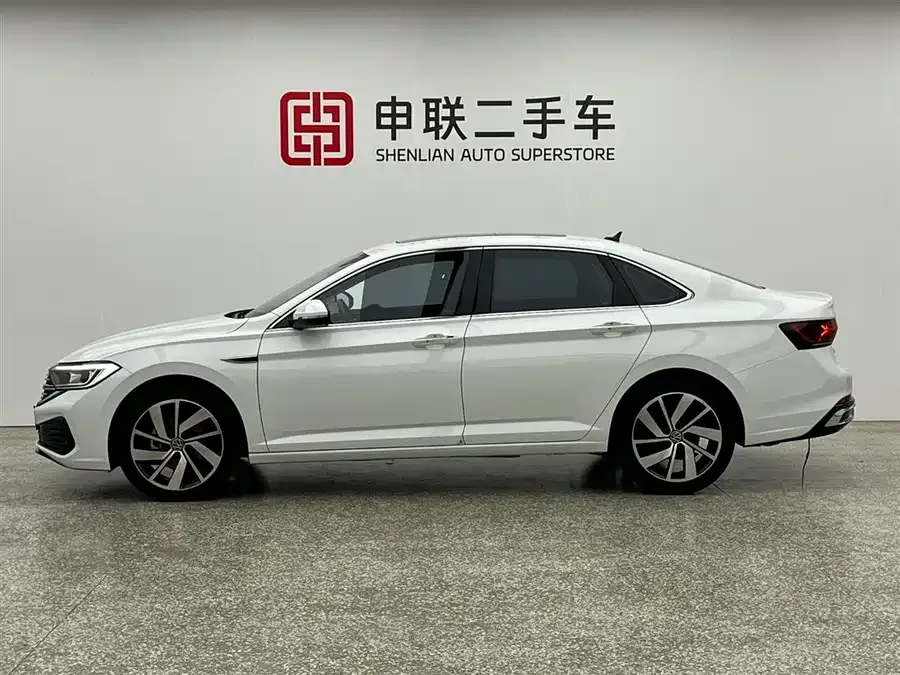 Volkswagen Sagitar 2023 Sagitar 300TSI DSG Beyond Edition 2023 — миниатюра 2