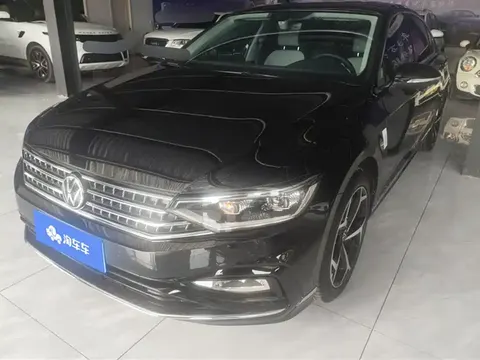 Volkswagen Magotan 2025 buy in Moscow