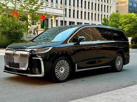 Voyah Lantu Dreamer 2025 купить в Москве