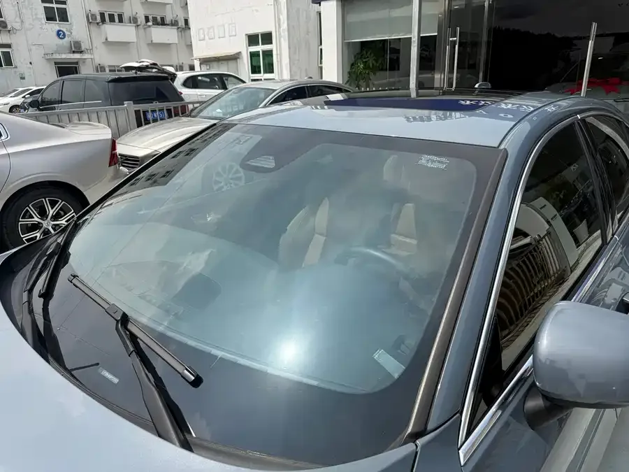 Volvo S60 2022 B4 Zhiyuan Luxury Edition 2023 — миниатюра 5