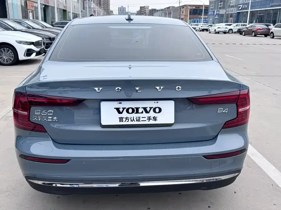Volvo S60 2024 B4 Zhiyuan Luxury Edition 2024 — миниатюра 2