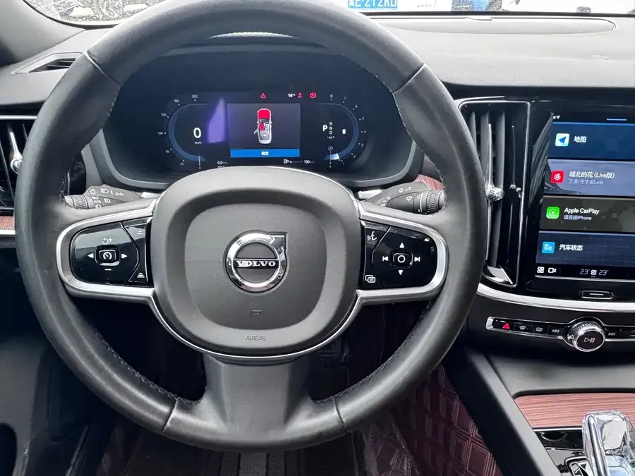 Volvo S60 2024 B4 Zhiyuan Luxury Edition 2024 — миниатюра 4