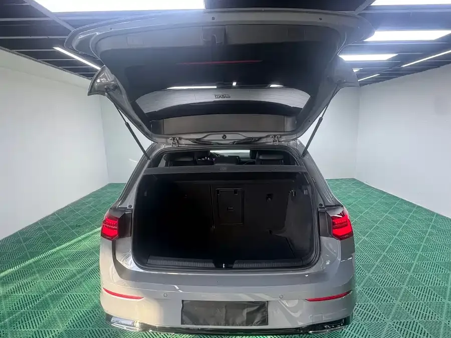 Volkswagen golf Golf 2021 280TSI DSG R-Line 2022 — миниатюра 4