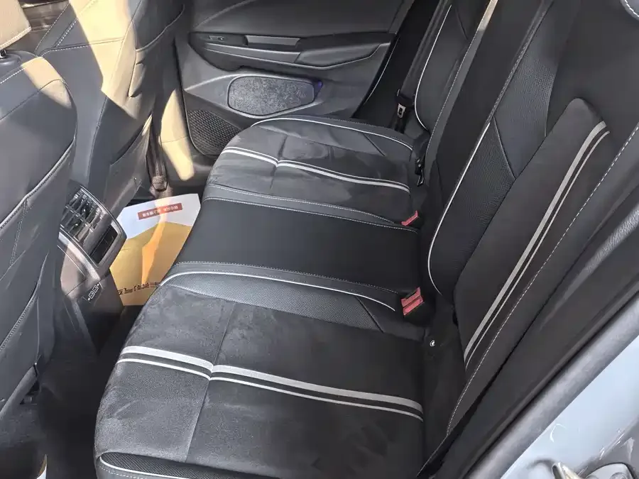 Volkswagen golf Golf 2023 280TSI DSG R-Line Lite 2023 — миниатюра 2